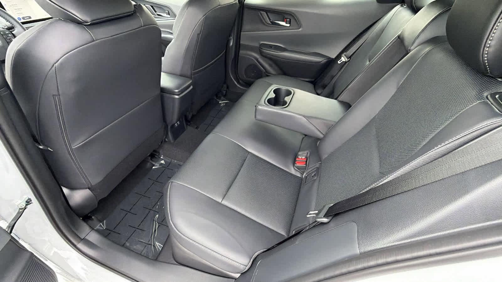2026 Toyota Prius XLE - Photo 24