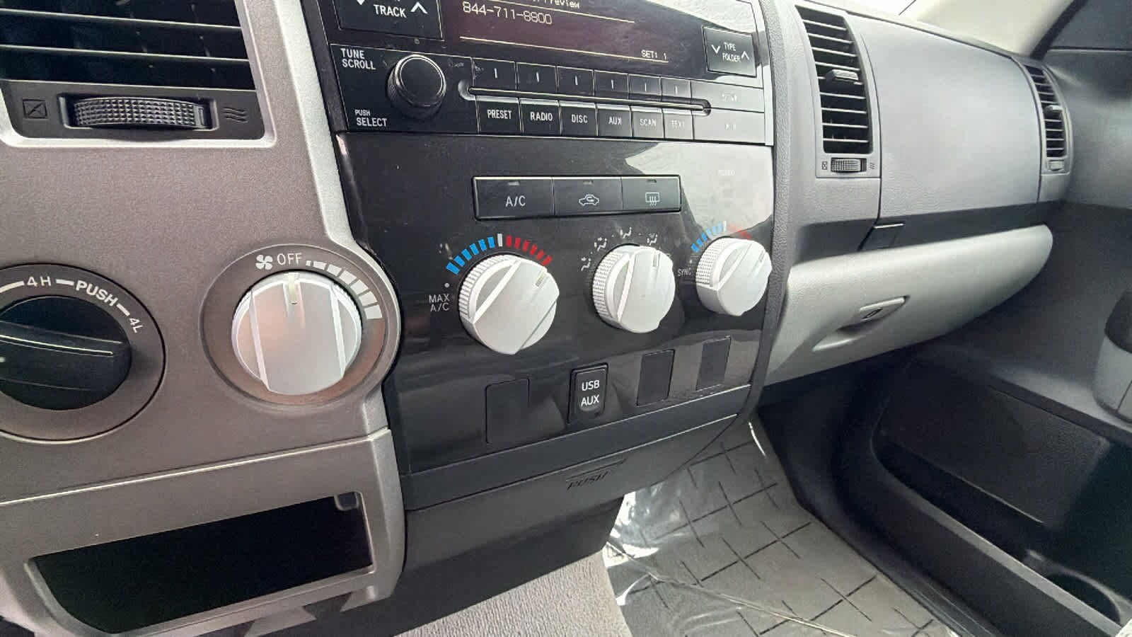 Thumbnail: 2011 Toyota Tundra - 14