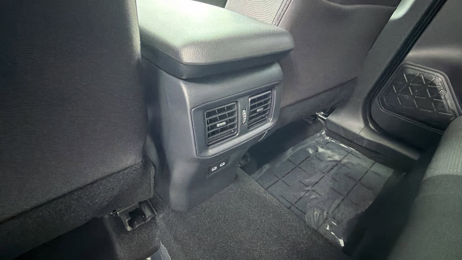 Thumbnail: 2025 Toyota RAV4 - 25