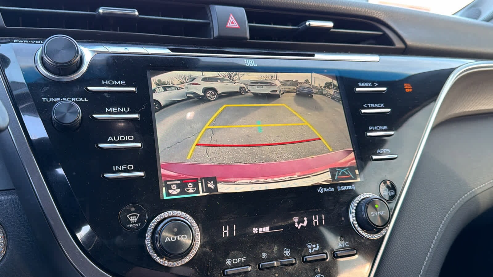 Thumbnail: 2018 Toyota Camry - 16