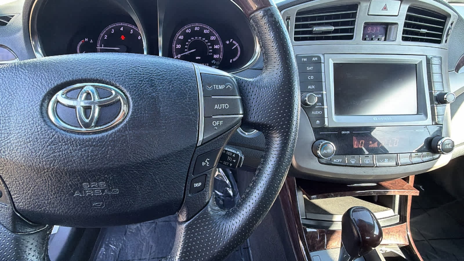 Thumbnail: 2011 Toyota Avalon - 20