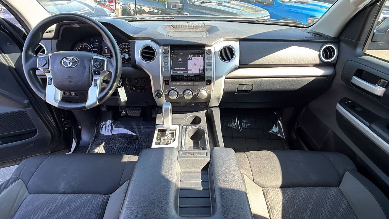 2018 Toyota Tundra SR5 - Photo 26
