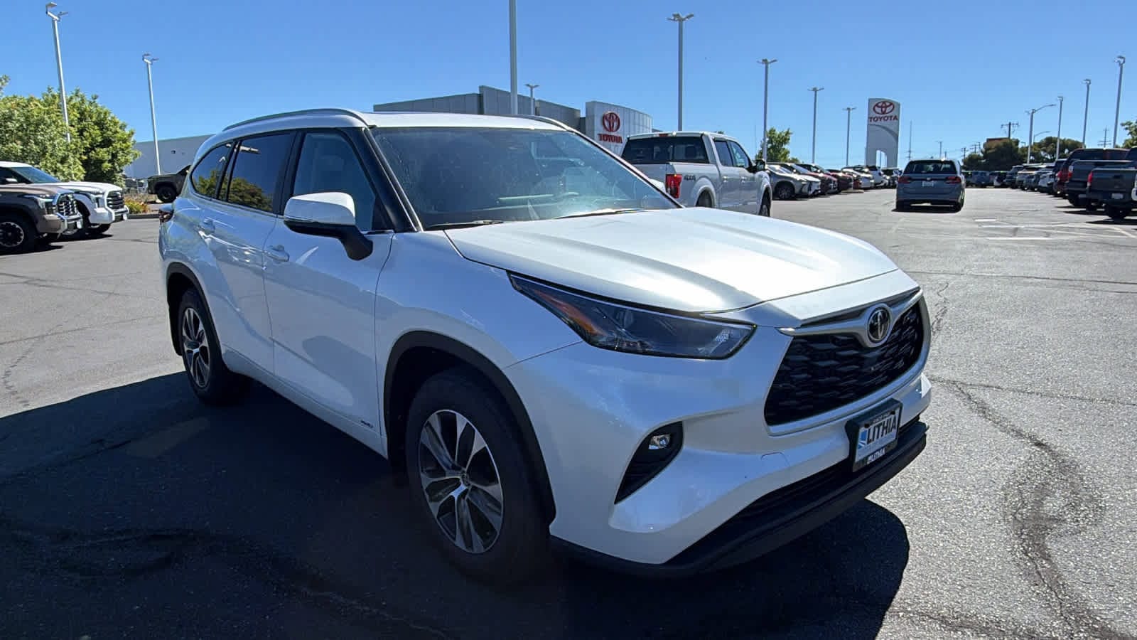 Thumbnail: 2026 Toyota Highlander - 3
