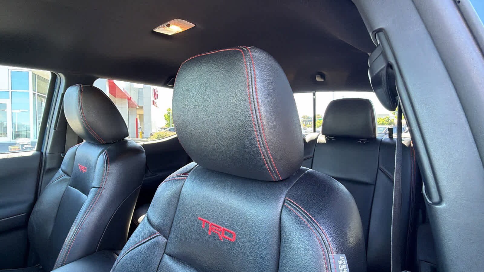 Thumbnail: 2019 Toyota Tacoma - 11