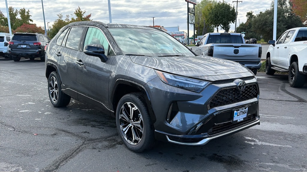 New 2025 Toyota RAV4 Plug-in Hybrid XSE PLUG-IN HYBRID