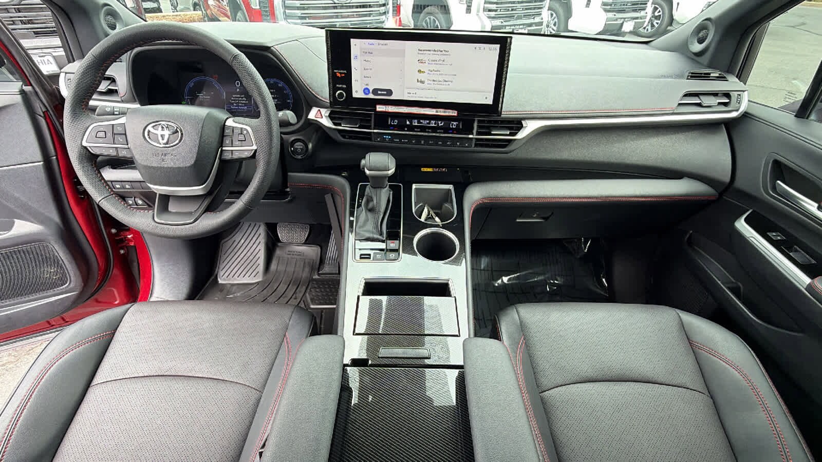 Thumbnail: 2025 Toyota Sienna - 26