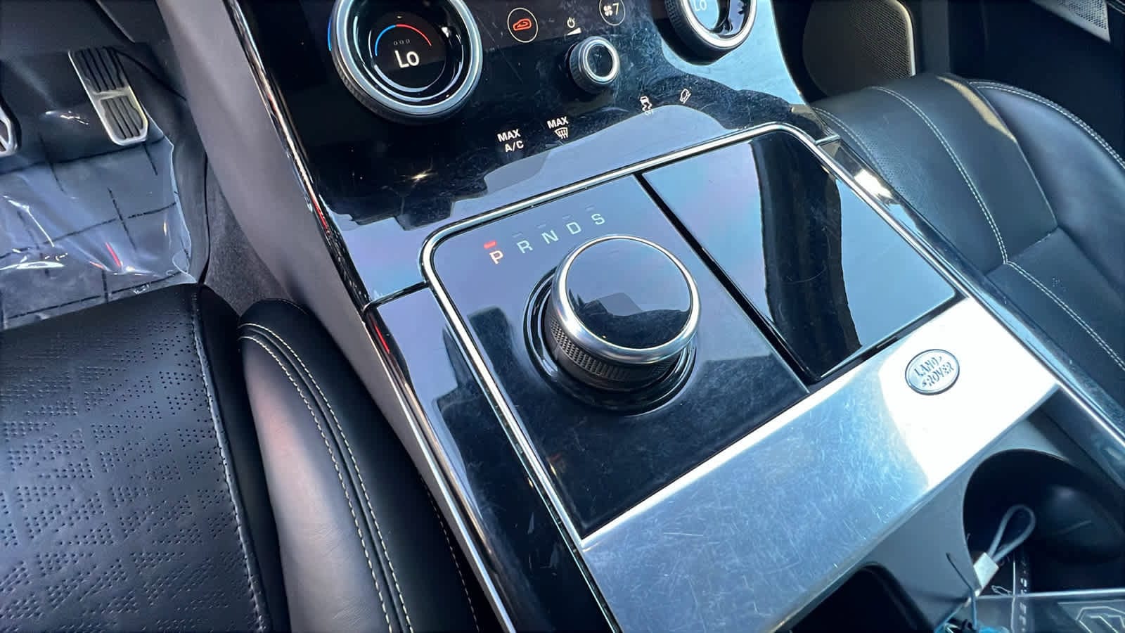 Thumbnail: 2019 Land Rover Range Rover Velar - 13