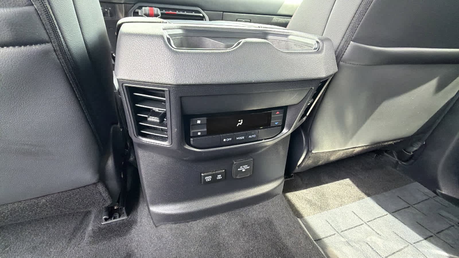 Thumbnail: 2025 Toyota Sequoia - 25