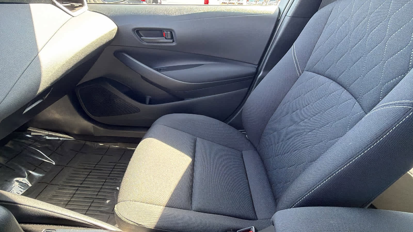 Thumbnail: 2023 Toyota Corolla - 12