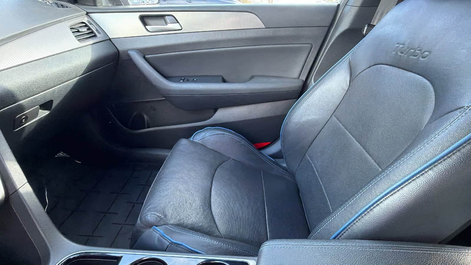 Thumbnail: 2018 Hyundai Sonata - 12