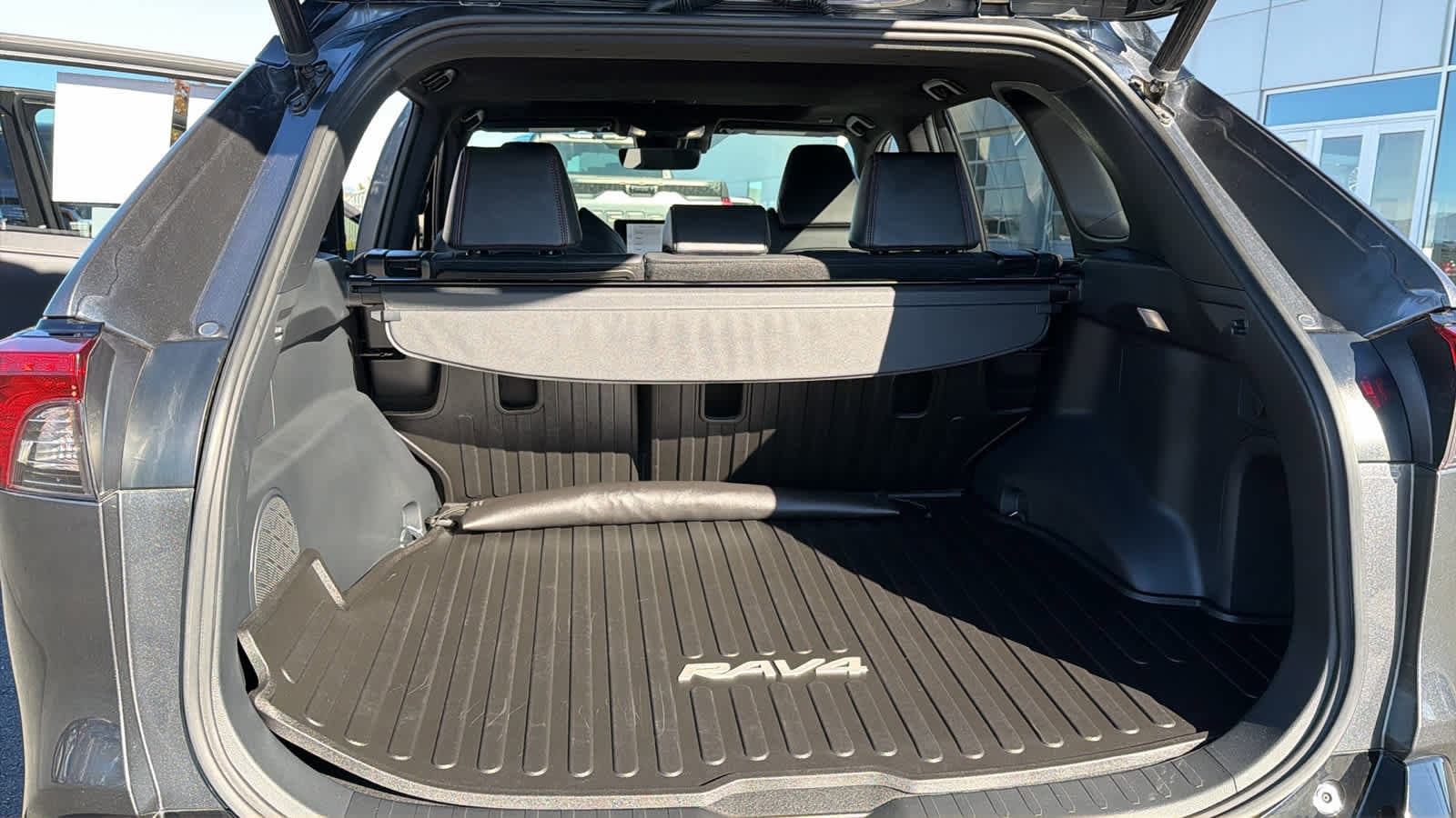 Thumbnail: 2023 Toyota RAV4 - 27