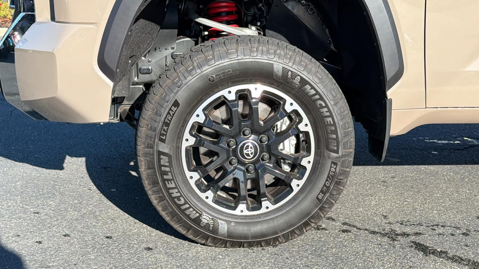 2026 Toyota Tundra SR5 - Photo 9