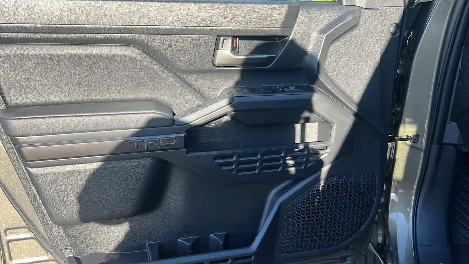 Thumbnail: 2025 Toyota Tacoma - 23