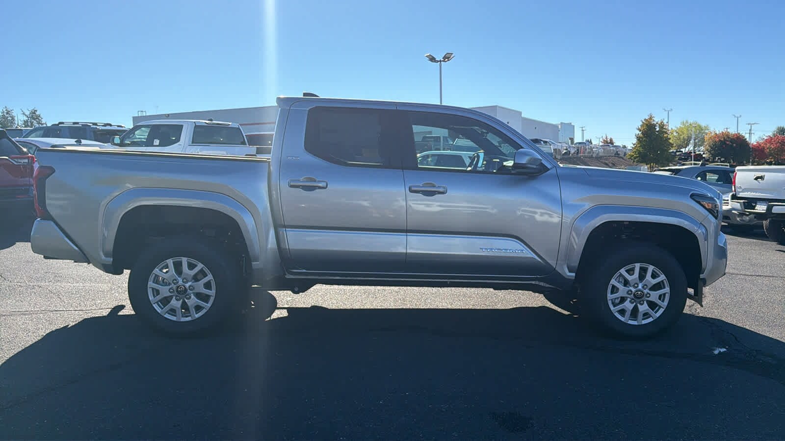 2025 Toyota Tacoma SR5 4x4 Double Cab photo 3