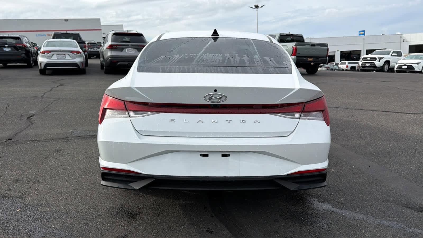 Thumbnail: 2021 Hyundai Elantra - 6