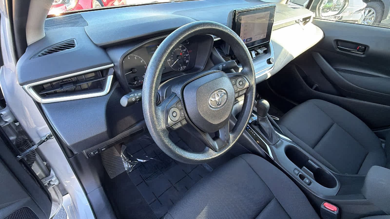 Thumbnail: 2024 Toyota Corolla - 10