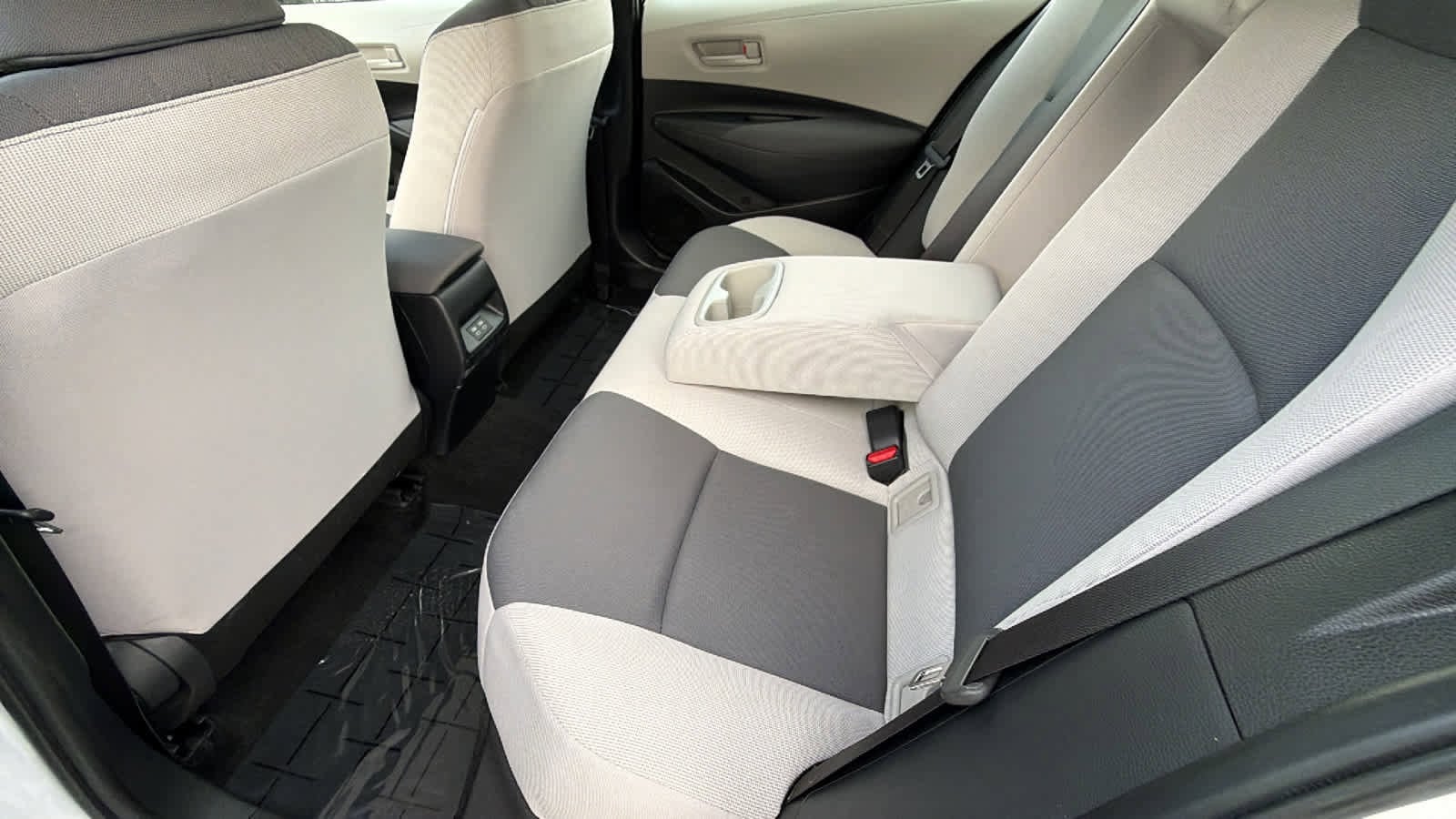 Thumbnail: 2023 Toyota Corolla - 24