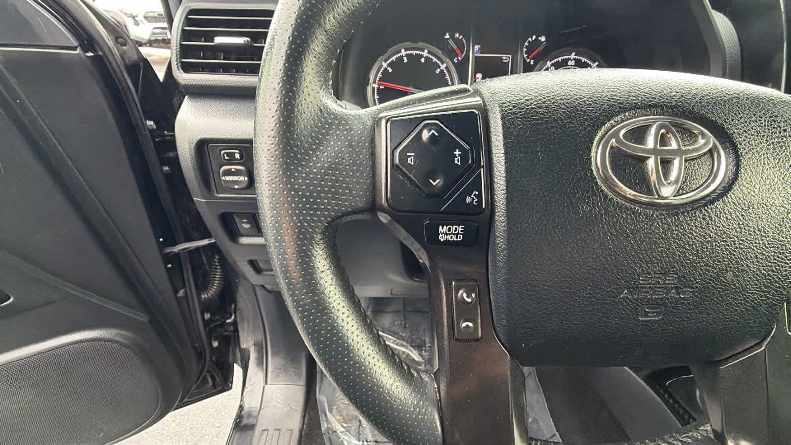 Thumbnail: 2020 Toyota 4Runner - 19