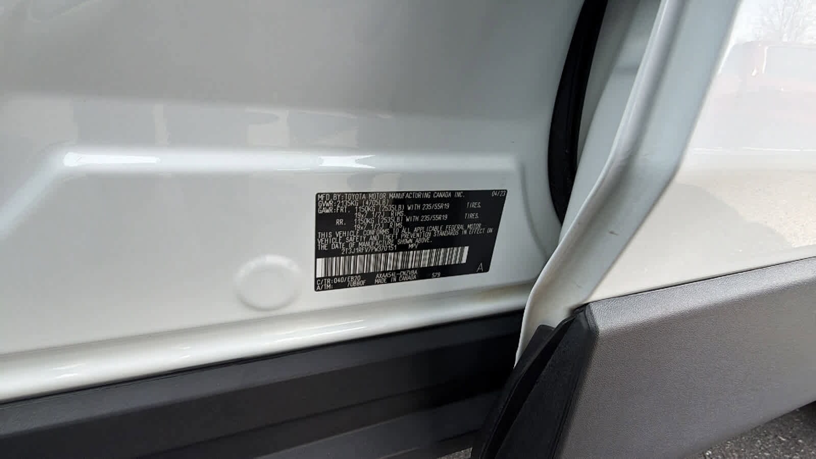 Thumbnail: 2023 Toyota RAV4 - 30