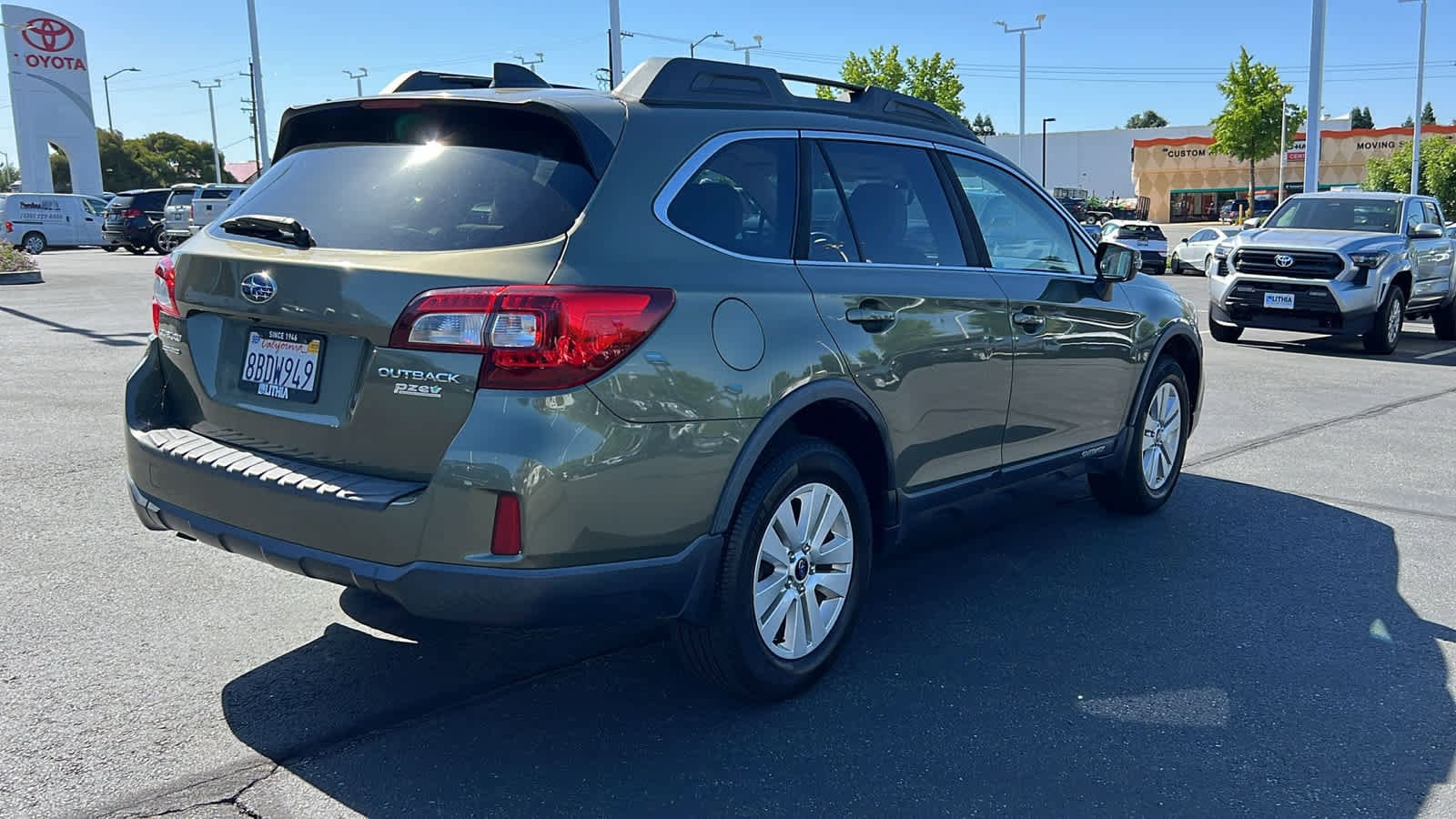 Thumbnail: 2017 Subaru Outback - 5