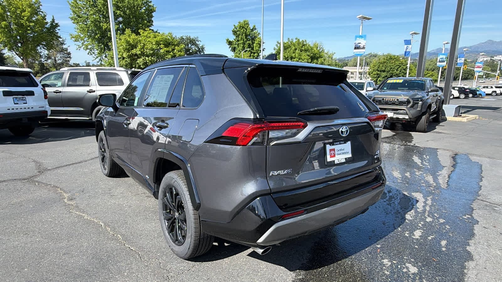 Thumbnail: 2024 Toyota RAV4 - 7