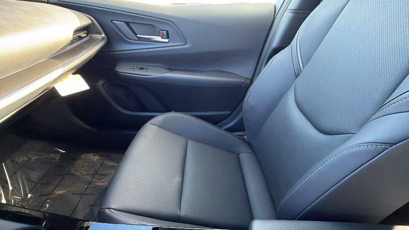 Thumbnail: 2026 Toyota Prius - 12