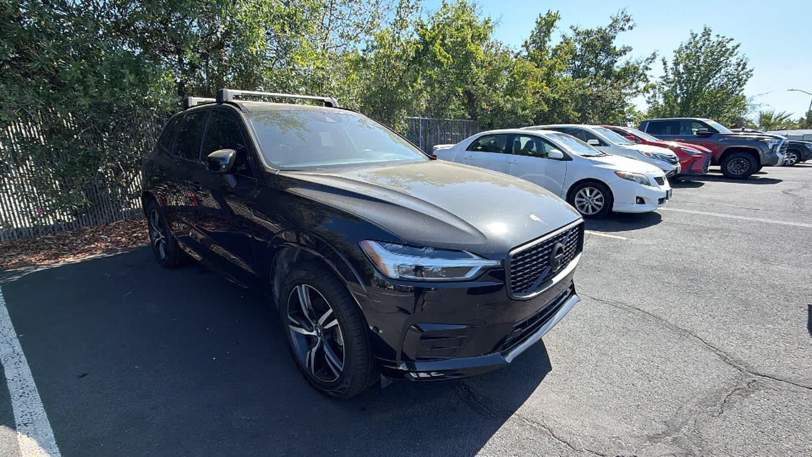 Thumbnail: 2020 Volvo XC60 - 2