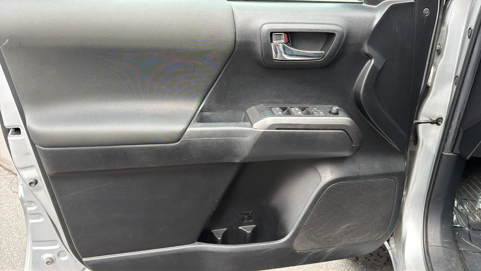 Thumbnail: 2022 Toyota Tacoma - 23