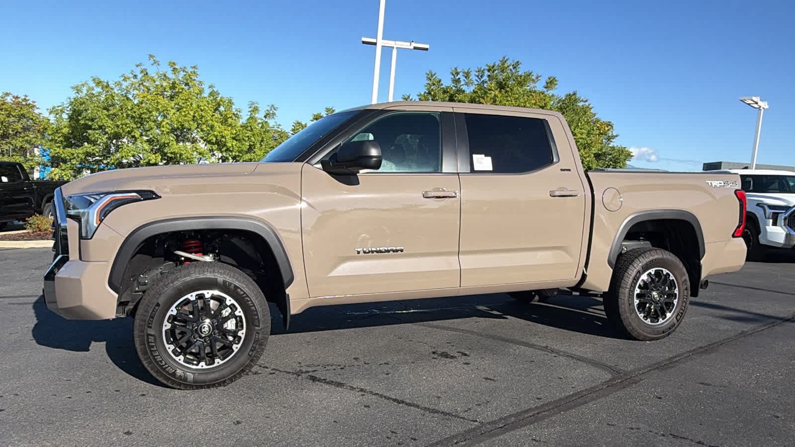 2026 Toyota Tundra SR5 - Photo 8