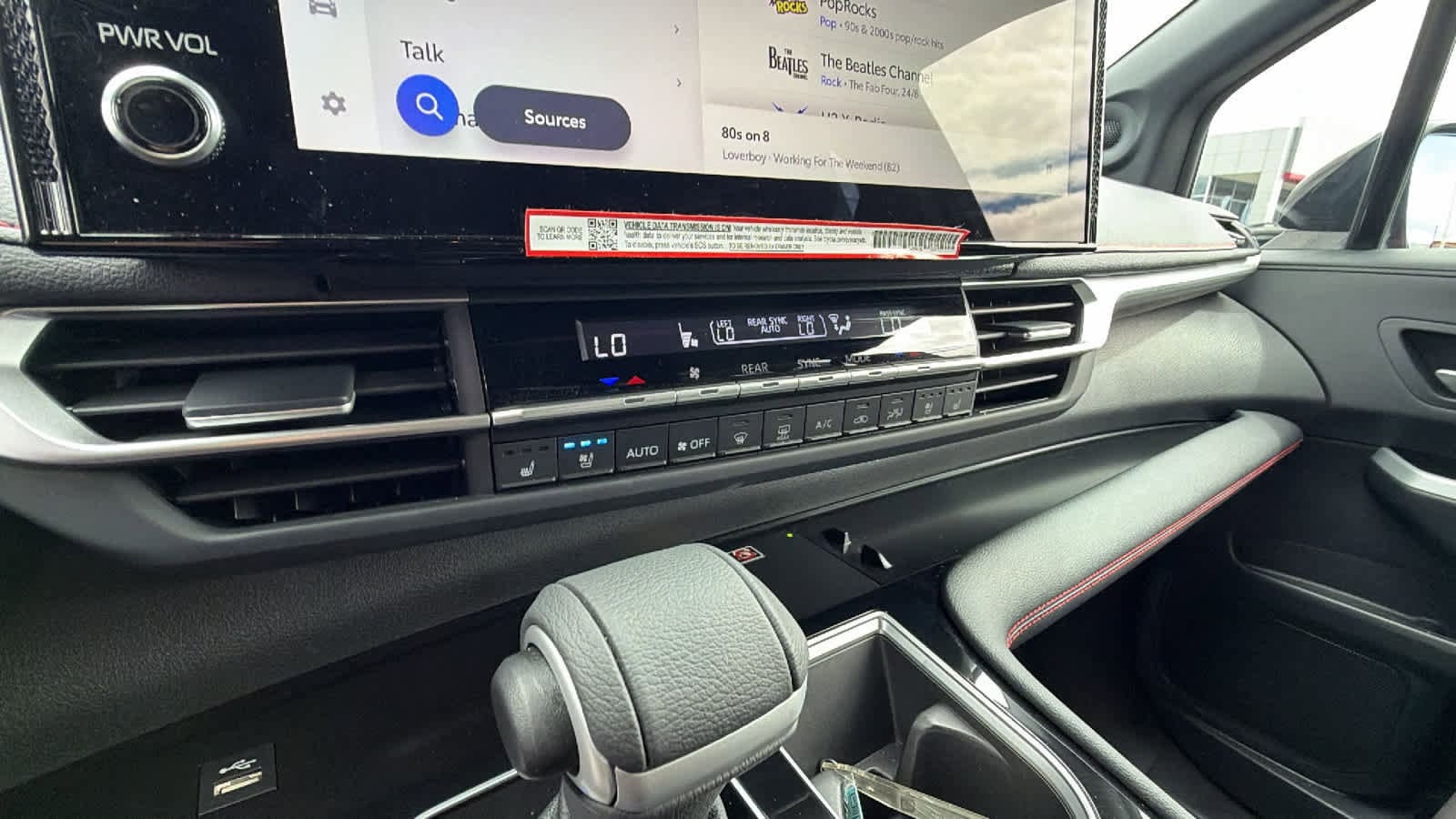 Thumbnail: 2025 Toyota Sienna - 14