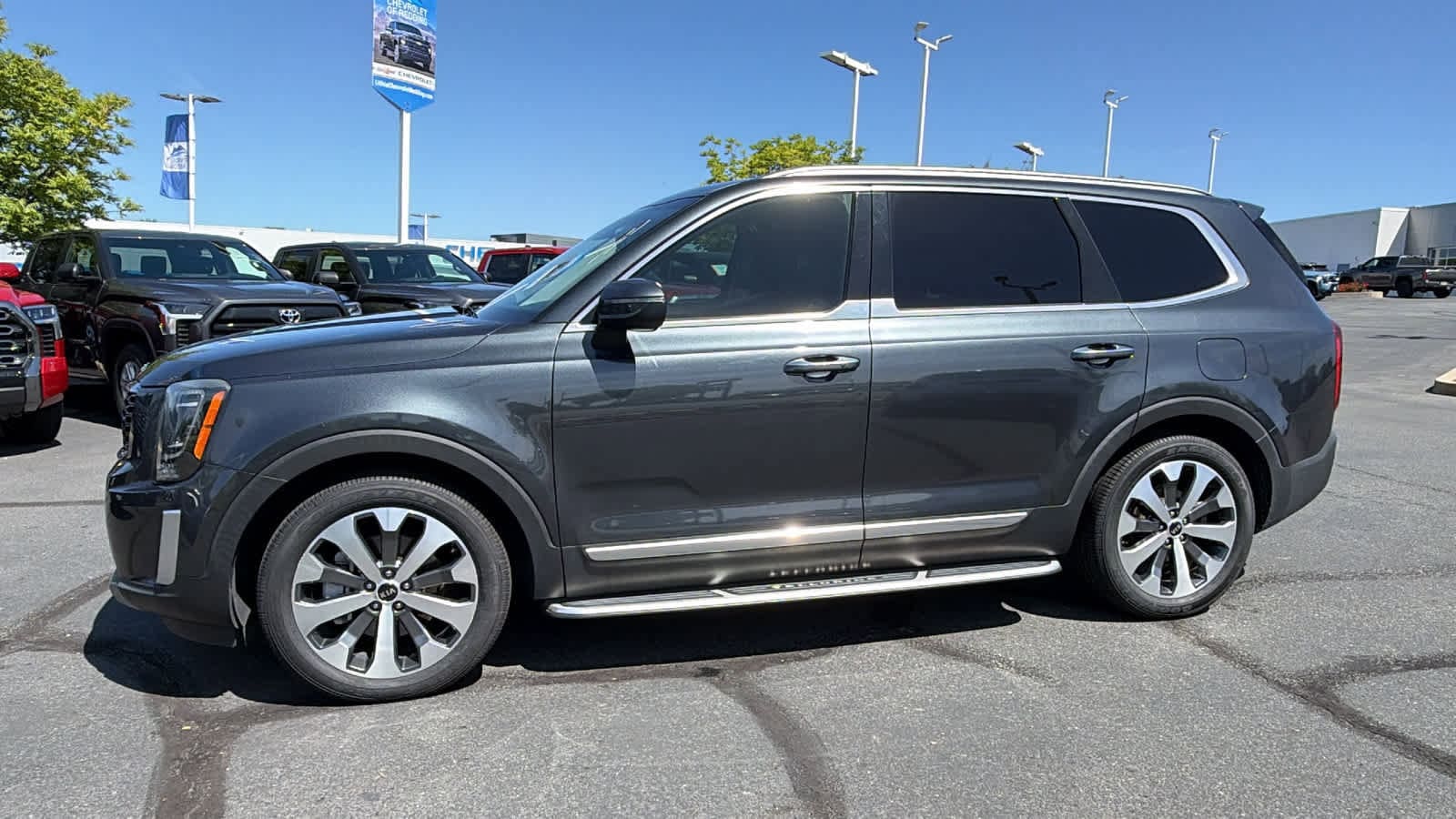 Thumbnail: 2020 Kia Telluride - 8