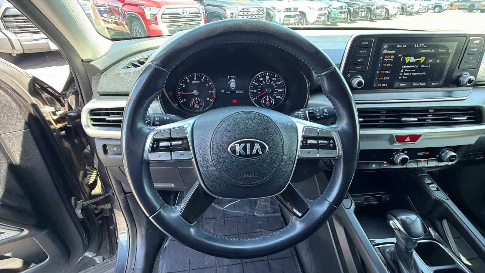 Thumbnail: 2020 Kia Telluride - 18