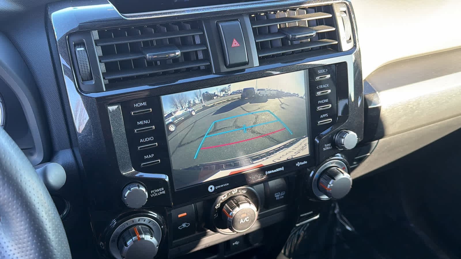 Thumbnail: 2022 Toyota 4Runner - 16