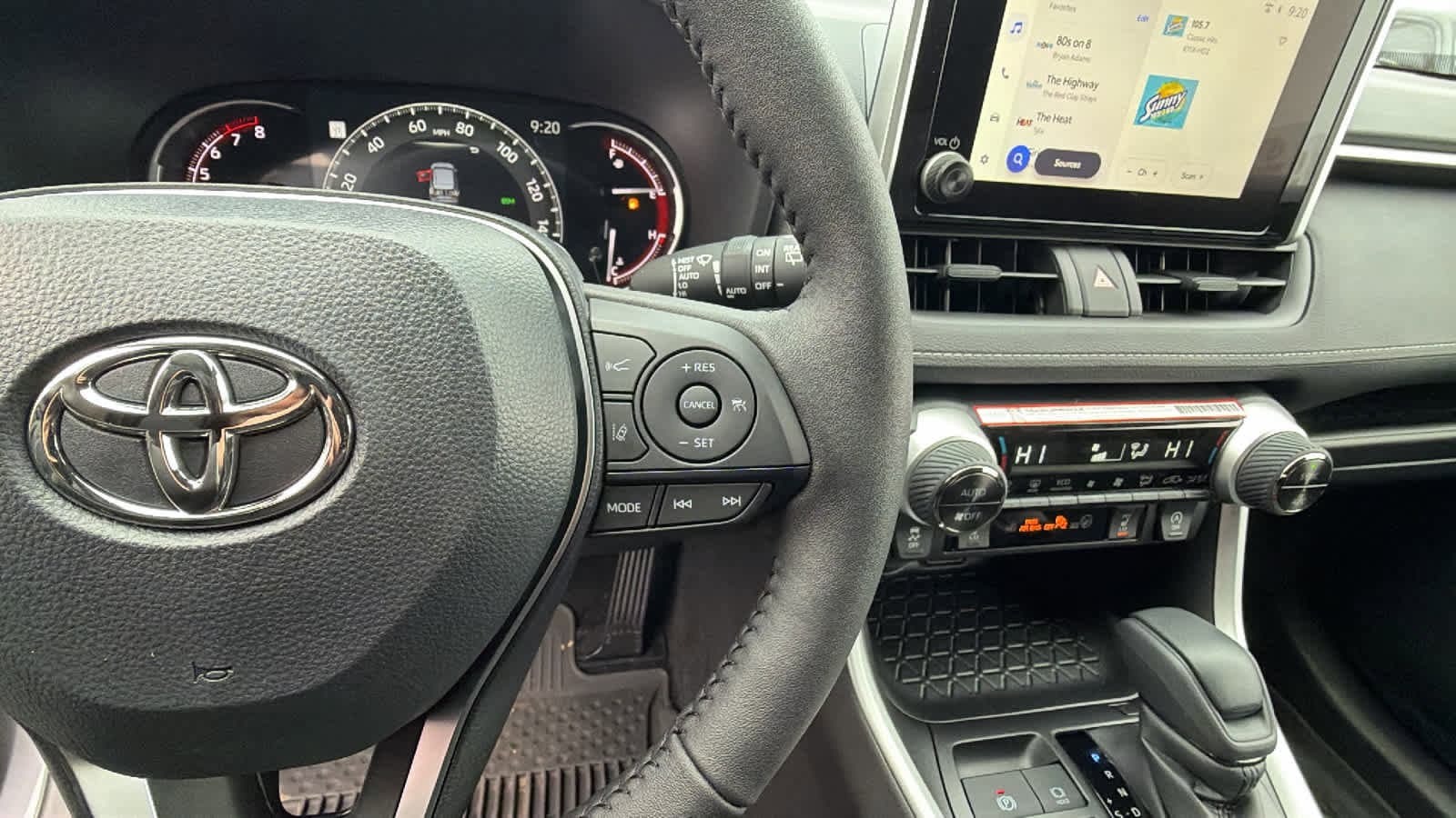 Thumbnail: 2025 Toyota RAV4 - 20