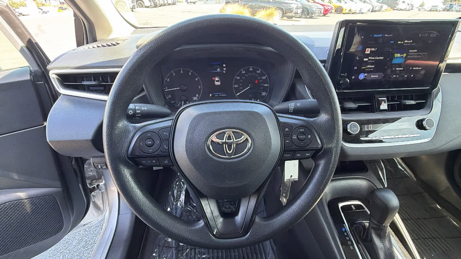 Thumbnail: 2023 Toyota Corolla - 18