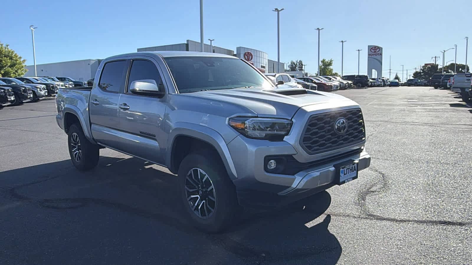Thumbnail: 2023 Toyota Tacoma - 3
