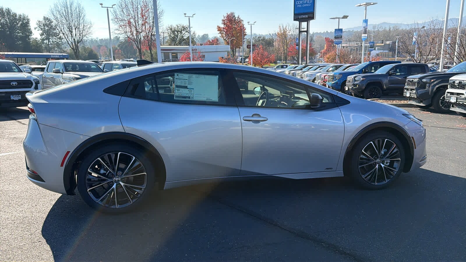 2026 Toyota Prius XLE photo 4