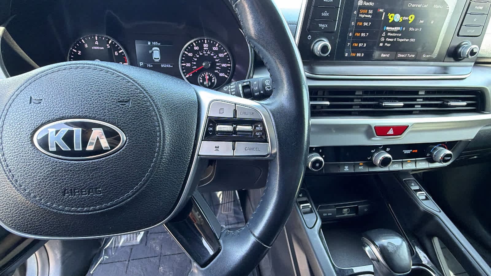 Thumbnail: 2020 Kia Telluride - 20