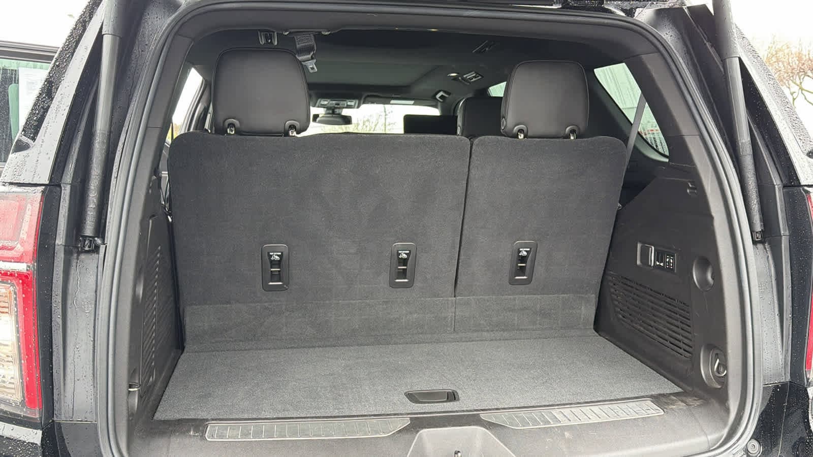 Thumbnail: 2021 Chevrolet Tahoe - 27