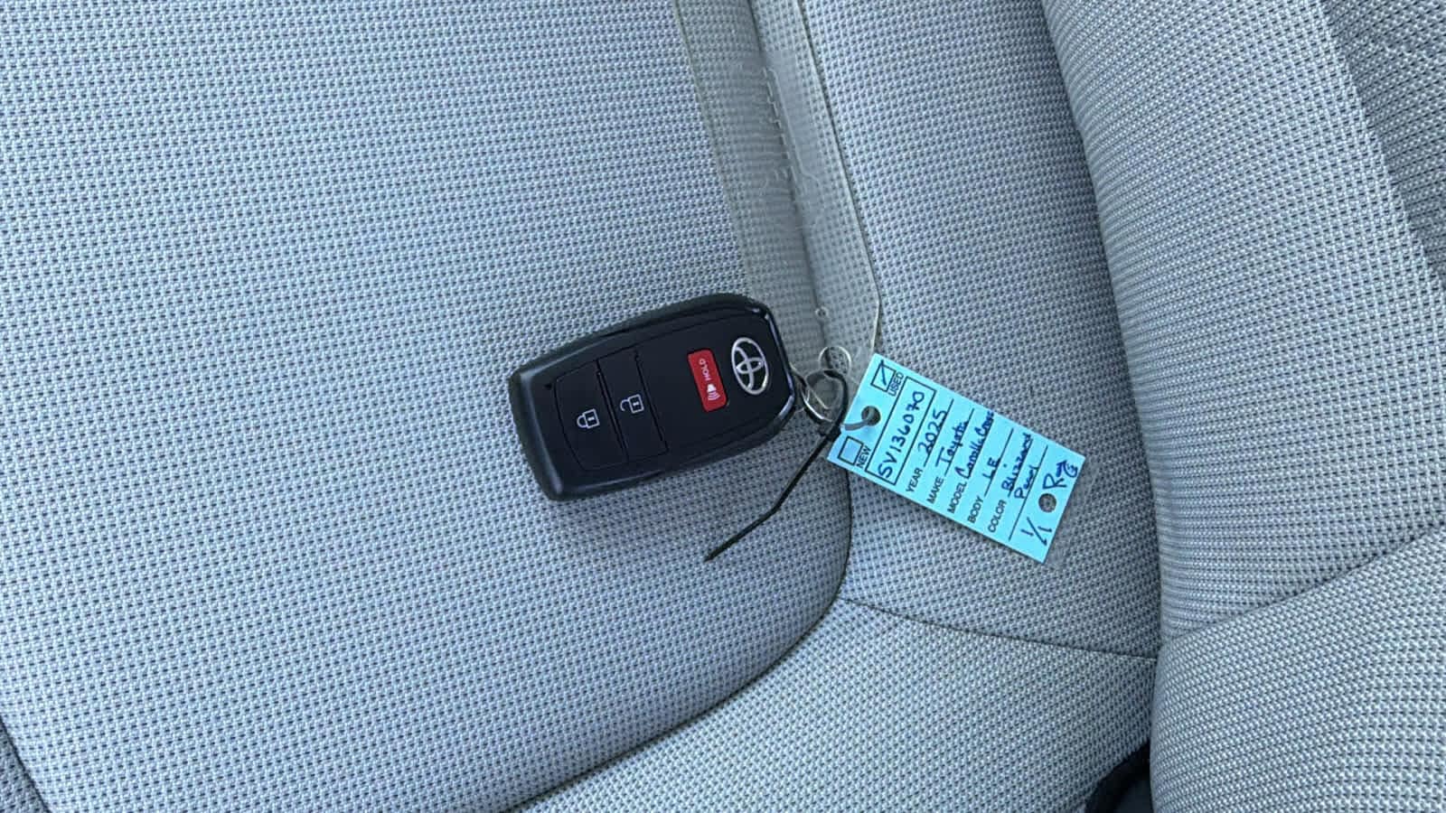 Thumbnail: 2025 Toyota Corolla Cross - 29