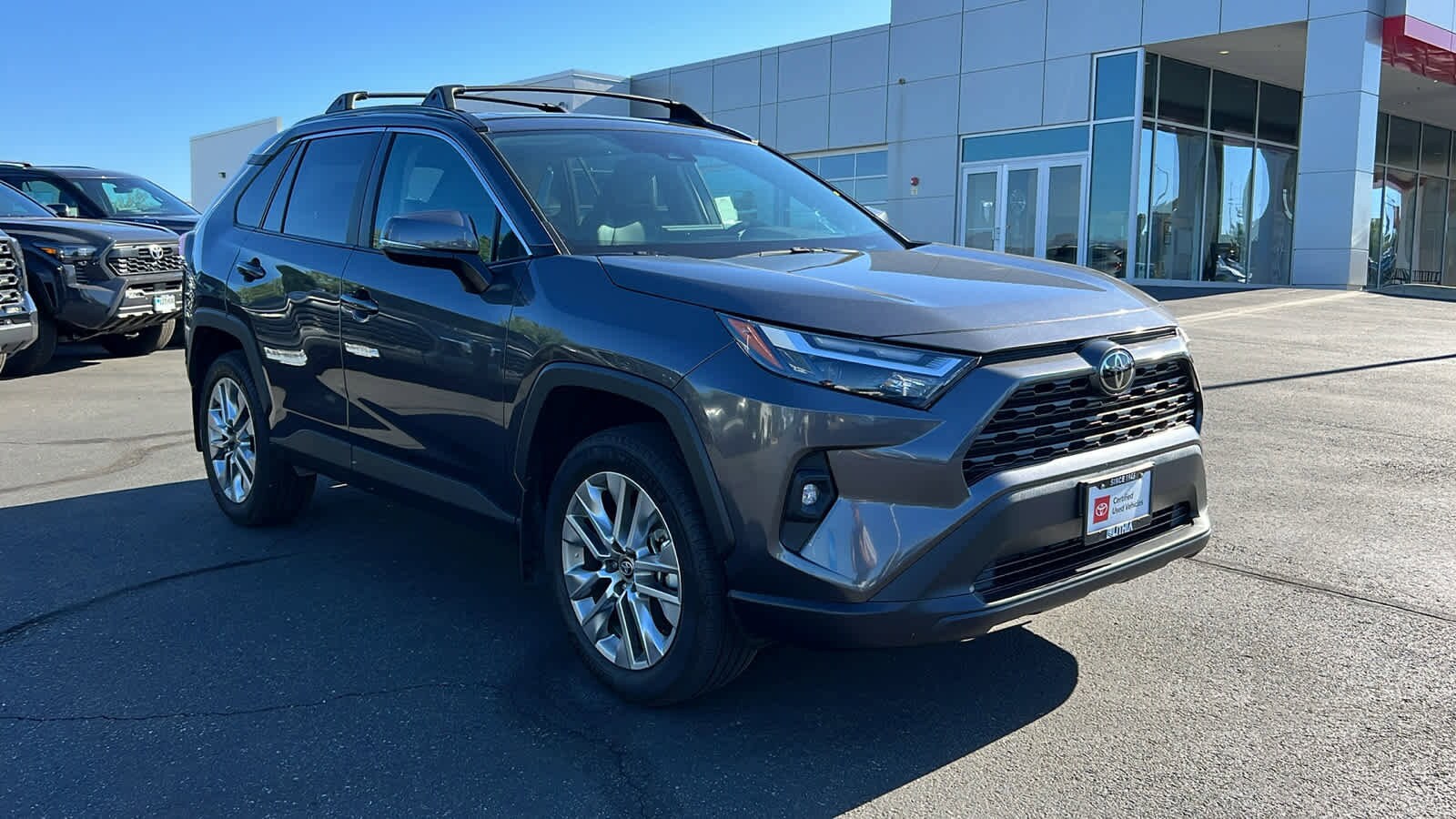 2024 Toyota RAV4 XLE Premium photo 3