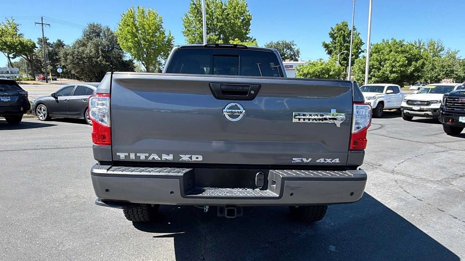 Thumbnail: 2021 Nissan Titan - 6