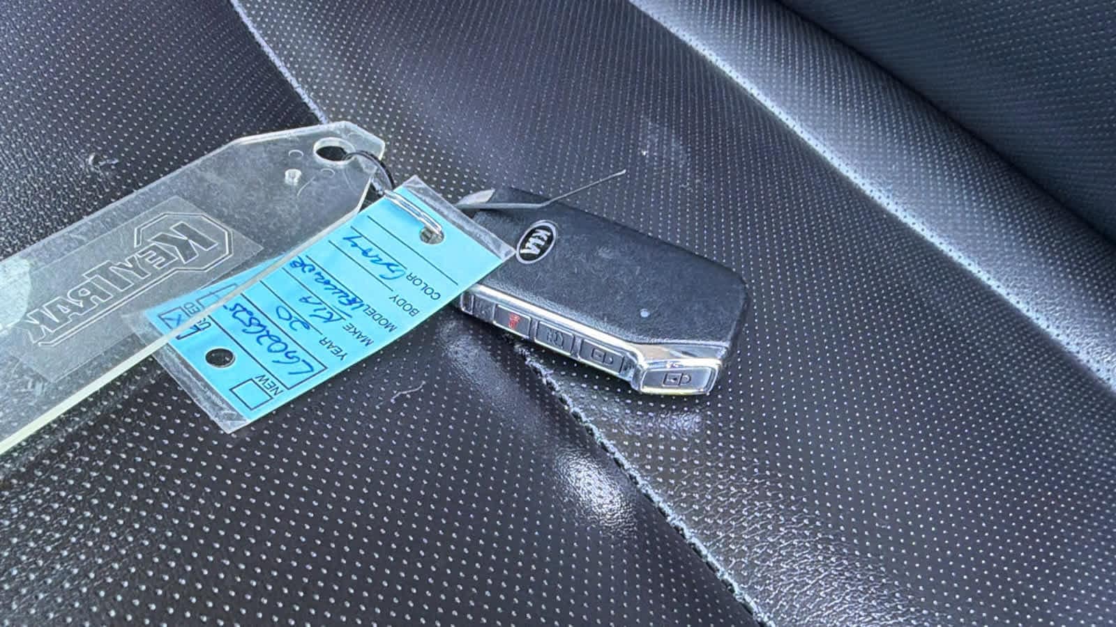 Thumbnail: 2020 Kia Telluride - 29