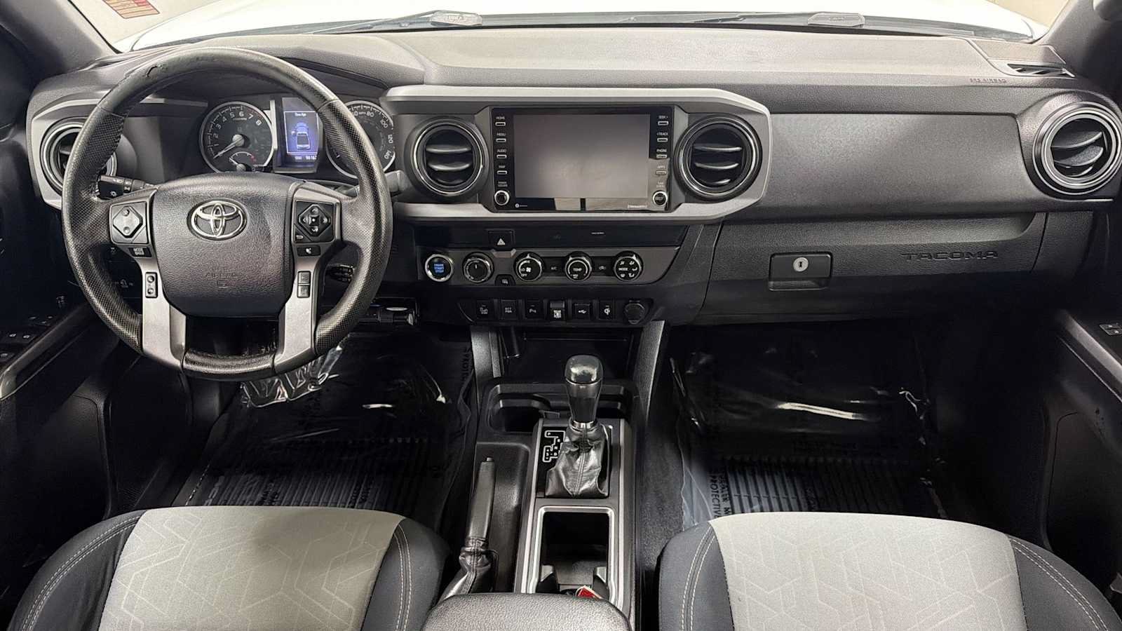 Thumbnail: 2020 Toyota Tacoma - 25