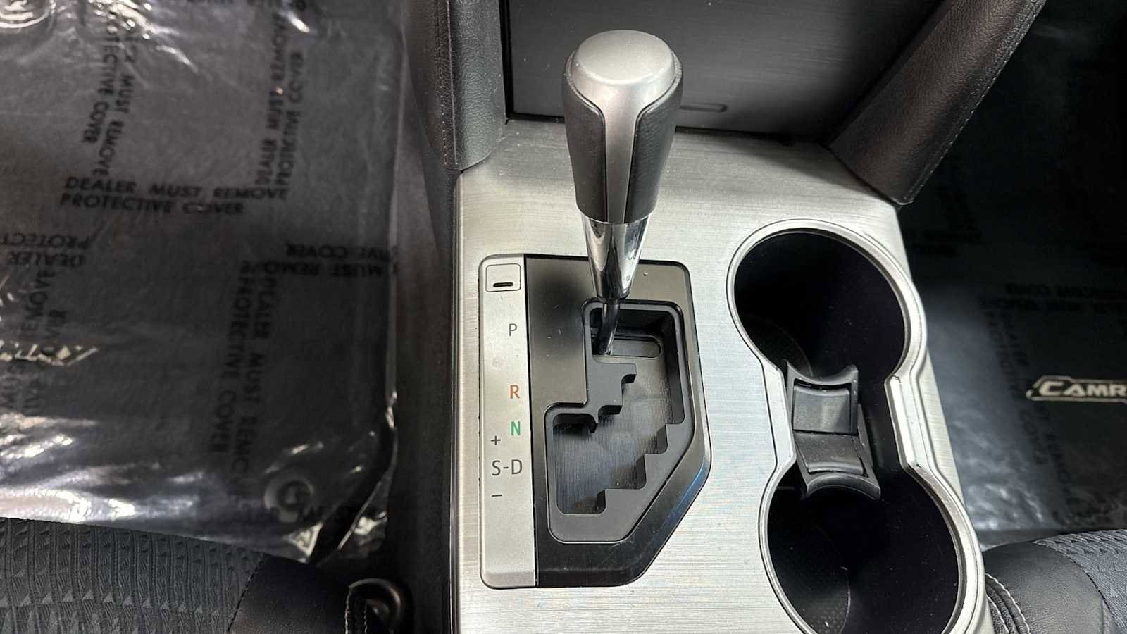 Thumbnail: 2012 Toyota Camry - 20