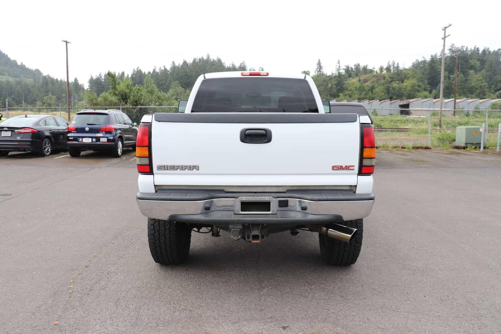 2006 GMC Sierra 2500  6