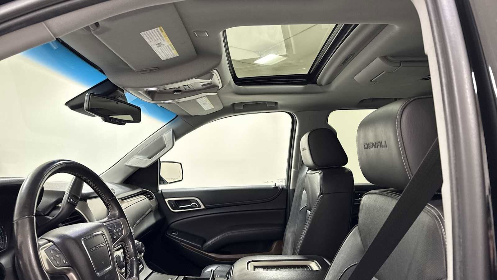 Thumbnail: 2018 GMC Yukon - 24