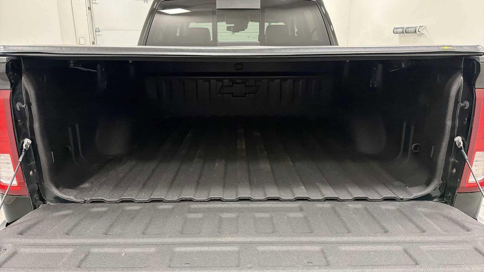 Thumbnail: 2016 Chevrolet Silverado 1500 - 29