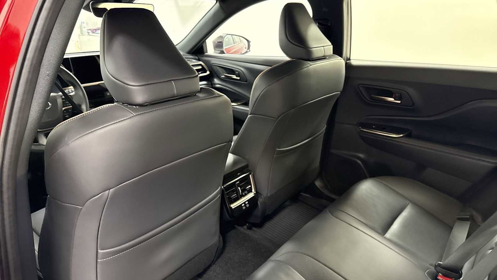 Thumbnail: 2025 Toyota Crown Signia - 25