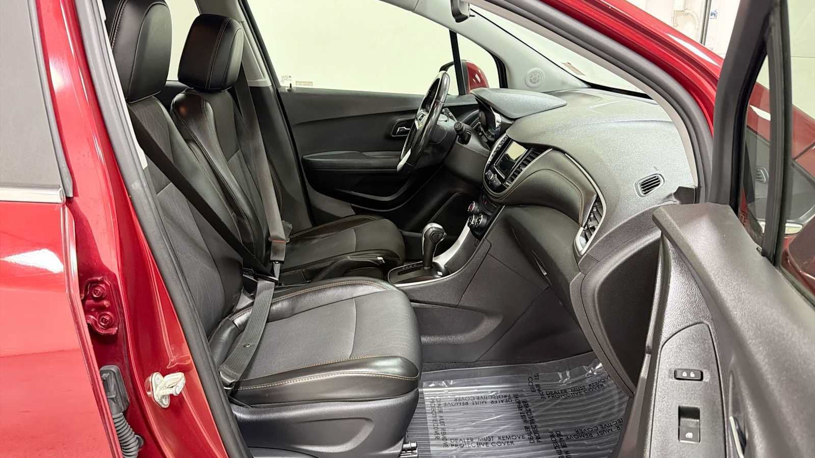Thumbnail: 2018 Chevrolet Trax - 27